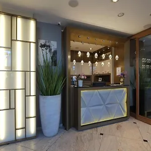  Hostal 3